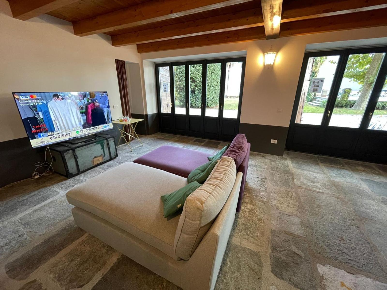 Beach Villa Fiorina Ghiffa Exterior photo